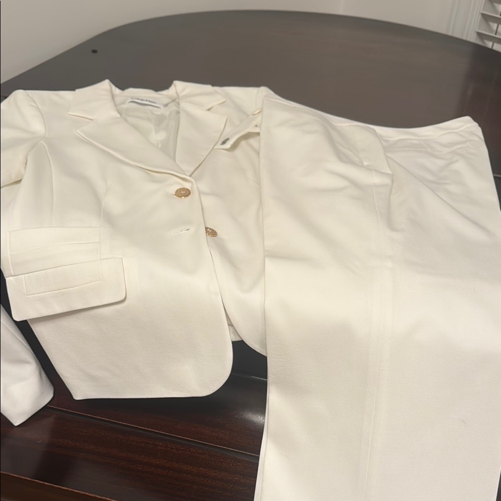Elegant Cream Blazer and Pants Set